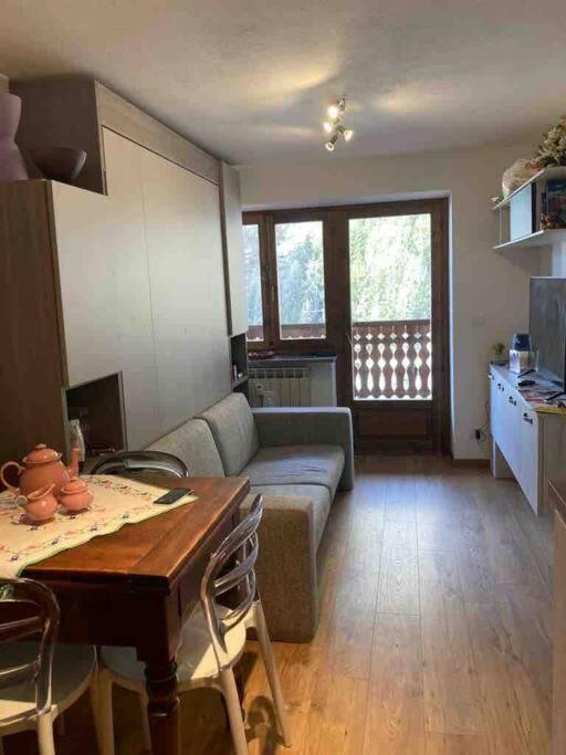 Appartamento Valtournenche Il Nido Exterior photo